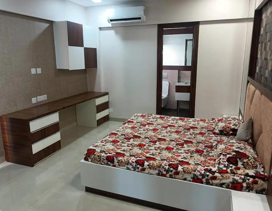 פנצ'קולה Homistay 1 Bhk חדר תמונה
